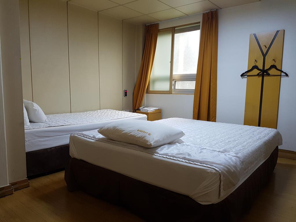 New Boolim Tourist Hotel Szöul Szoba fotó
