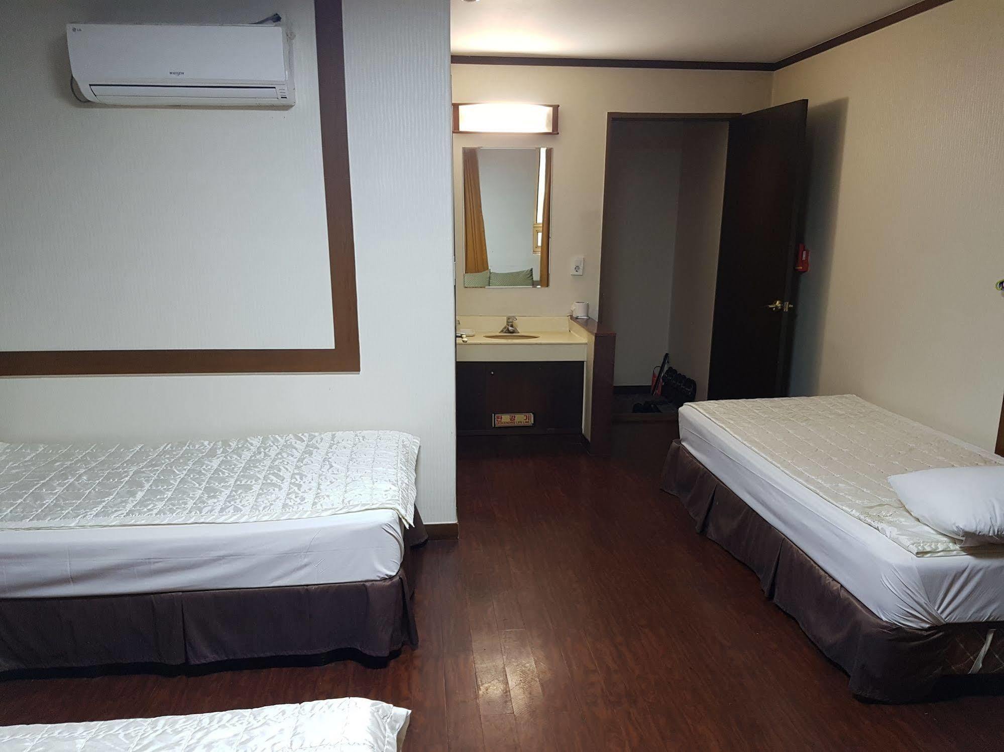 New Boolim Tourist Hotel Szöul Kültér fotó
